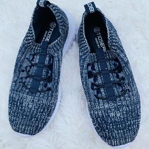 Blue heather sneakers